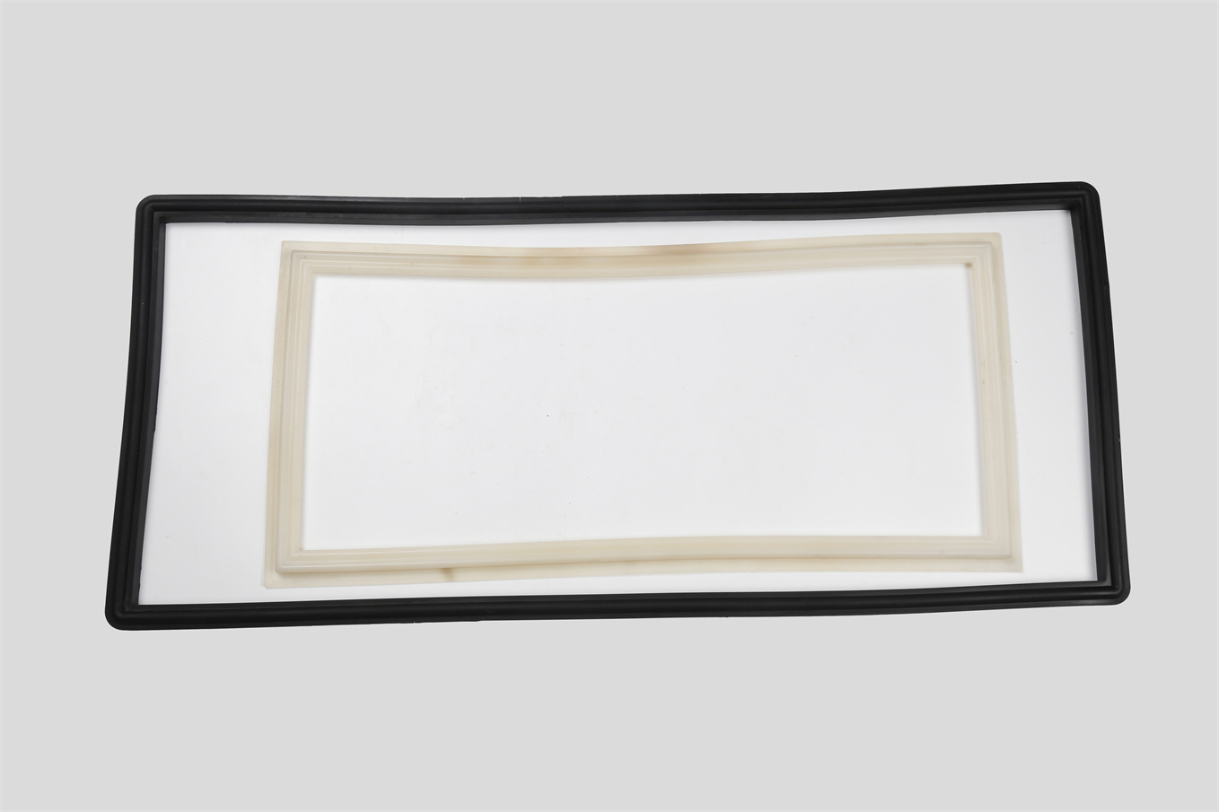 The advantages and disadvantages of silica gel extruded products and molded products