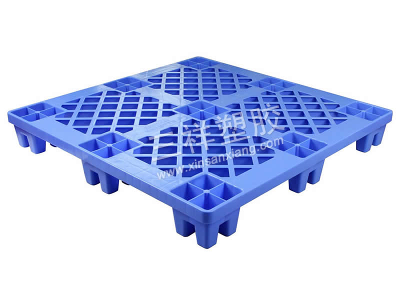 塑料卡板DK1111-X<br>1100×1100×145mm<br>叉腳網格型<br>瀏覽更多規格