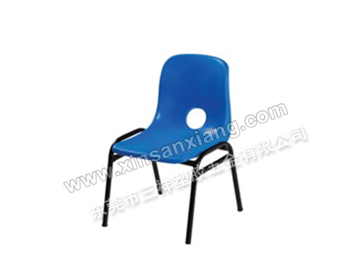 小號鐵腳（jiǎo）靠背椅<br> 凳麵(mm)：420×380×595 <br> 高度(mm)：300