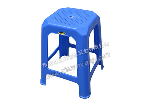 1號全塑方（fāng）凳（dèng）<br>凳麵(mm)：270×270<br>高度(mm)：438